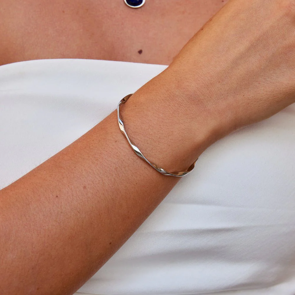 Twisted Imari Silver Bangle - Image 2