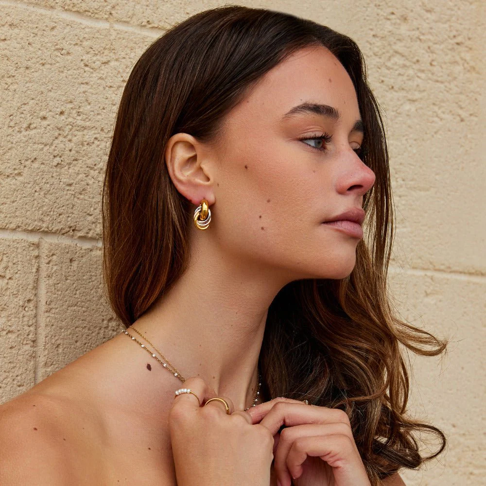 Twisted Three-Toned Hoop Earrings - Image 4