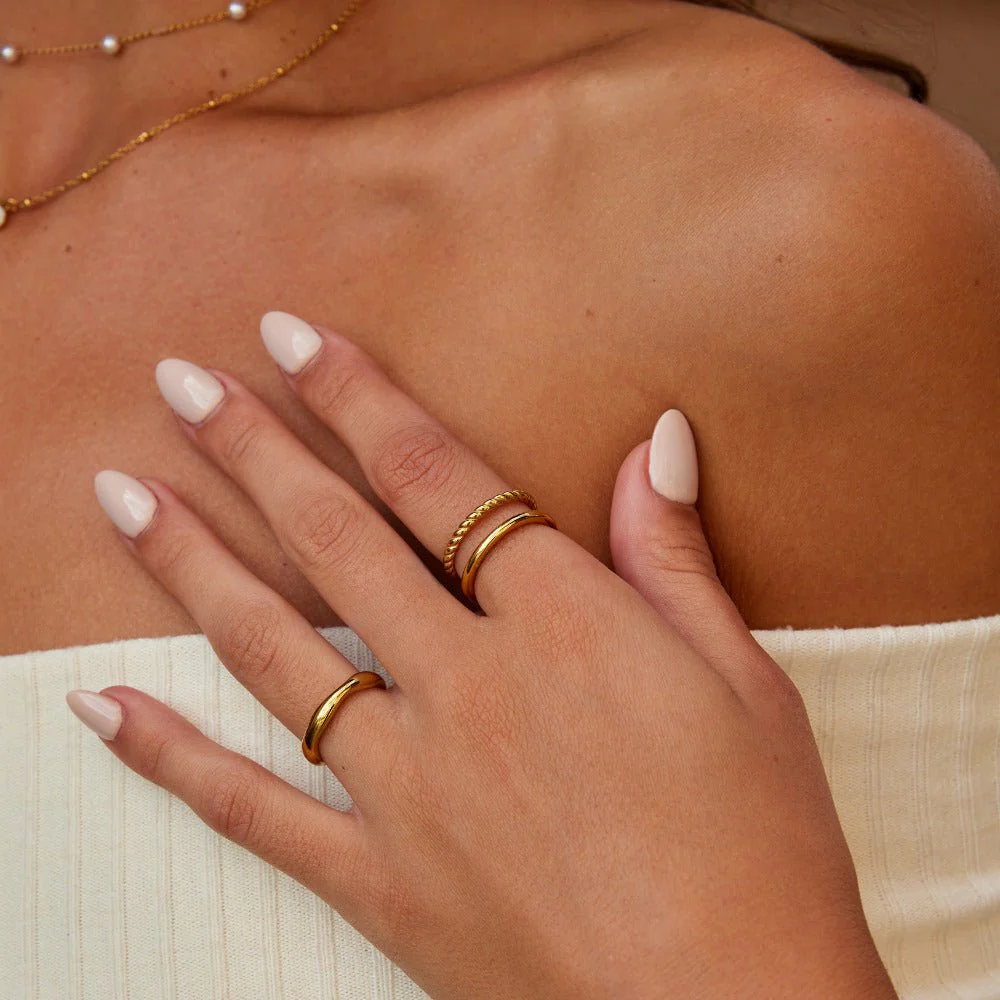 Twisted Tyra Gold Ring - Image 2