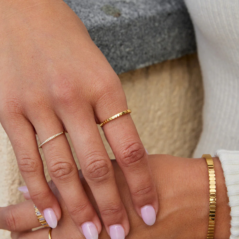 Vera Gold Ring - Image 2