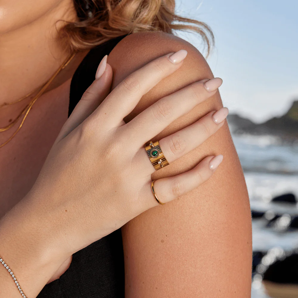Vintage Dakota Gold Ring - Image 2