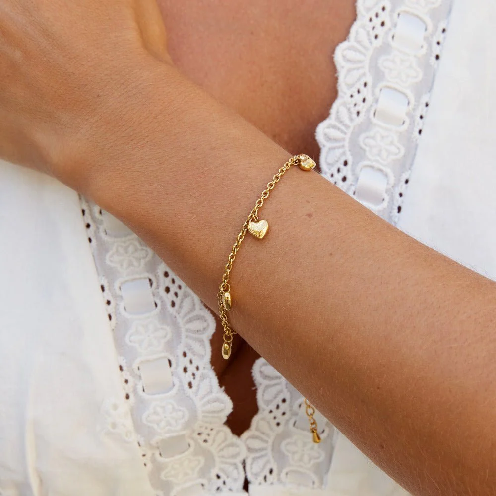 Vintage Gold Heart Charm Bracelet - Image 2