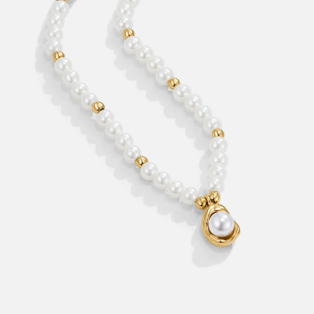 Vintage Golden Pearl Necklace