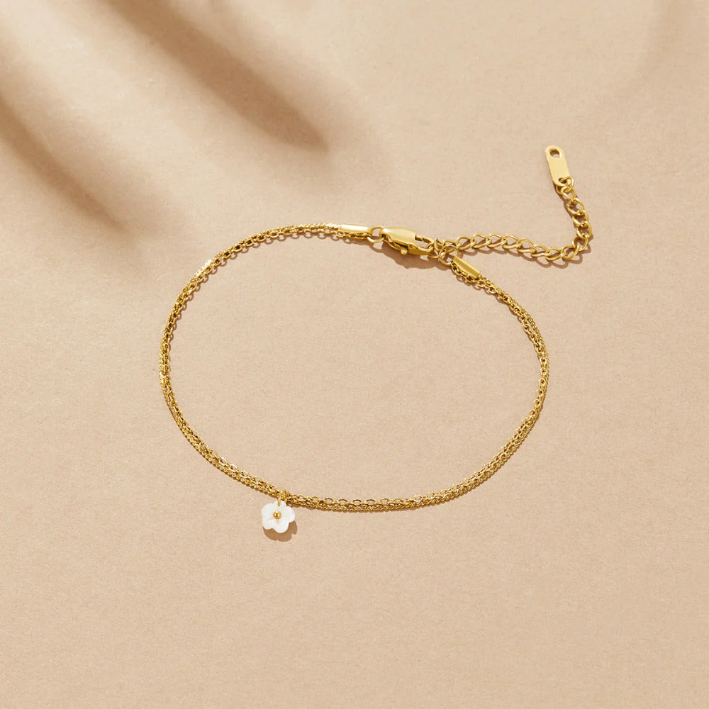 White Petal Shell Layered Anklet - Image 3