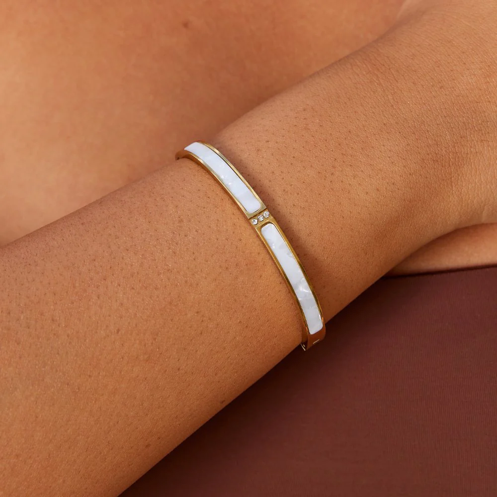 White Sahara Gold Bangle - Image 2