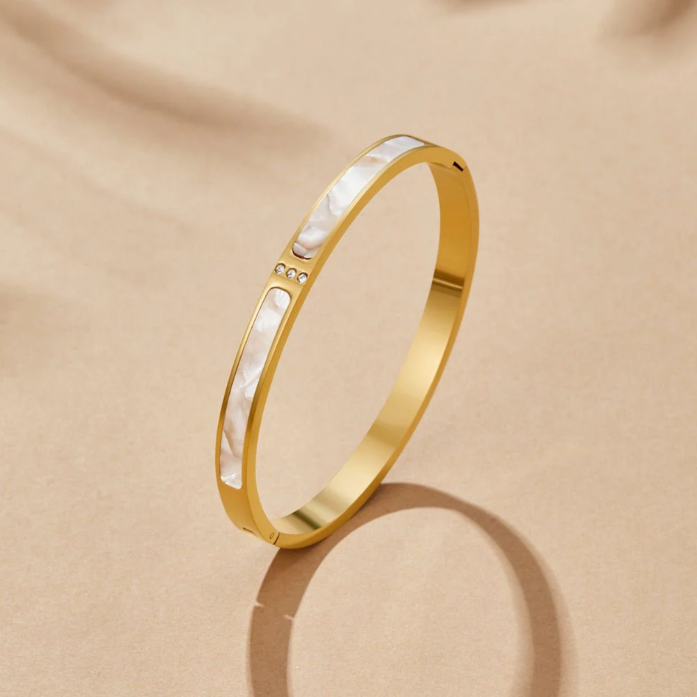 White Sahara Gold Bangle - Image 4