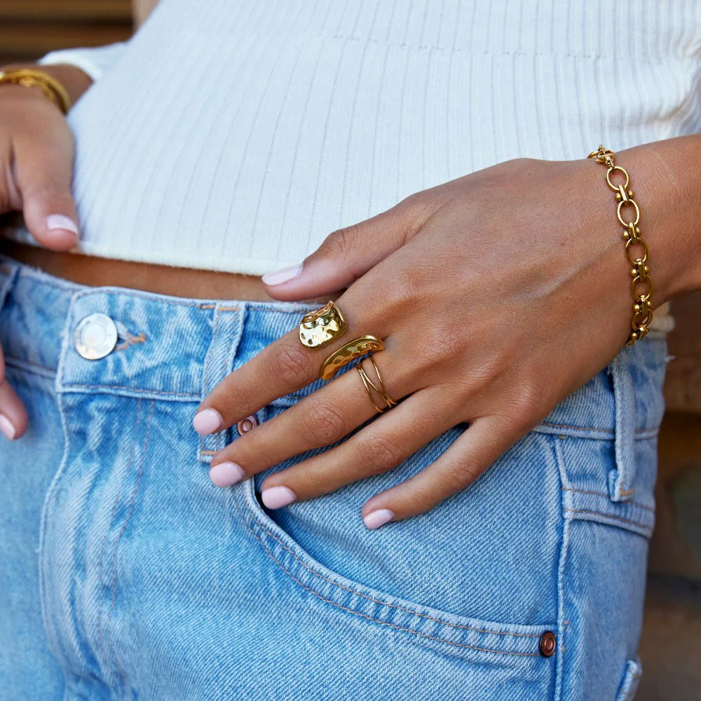 Yuna Geometric Gold Ring - Image 3